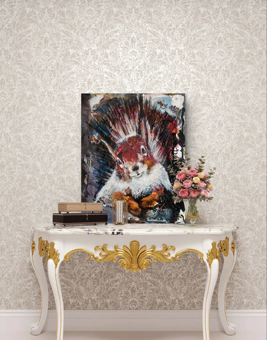 Acrylgemälde Eichhörnchen über weißem Marmor-Konsole im klassischen Raum mit gemusterter Tapete.