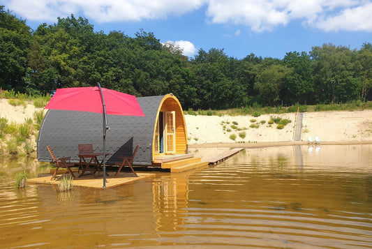 Kunst trifft Natur: Über 30 Werke von Heinz im Cuxglamping an der Nordsee