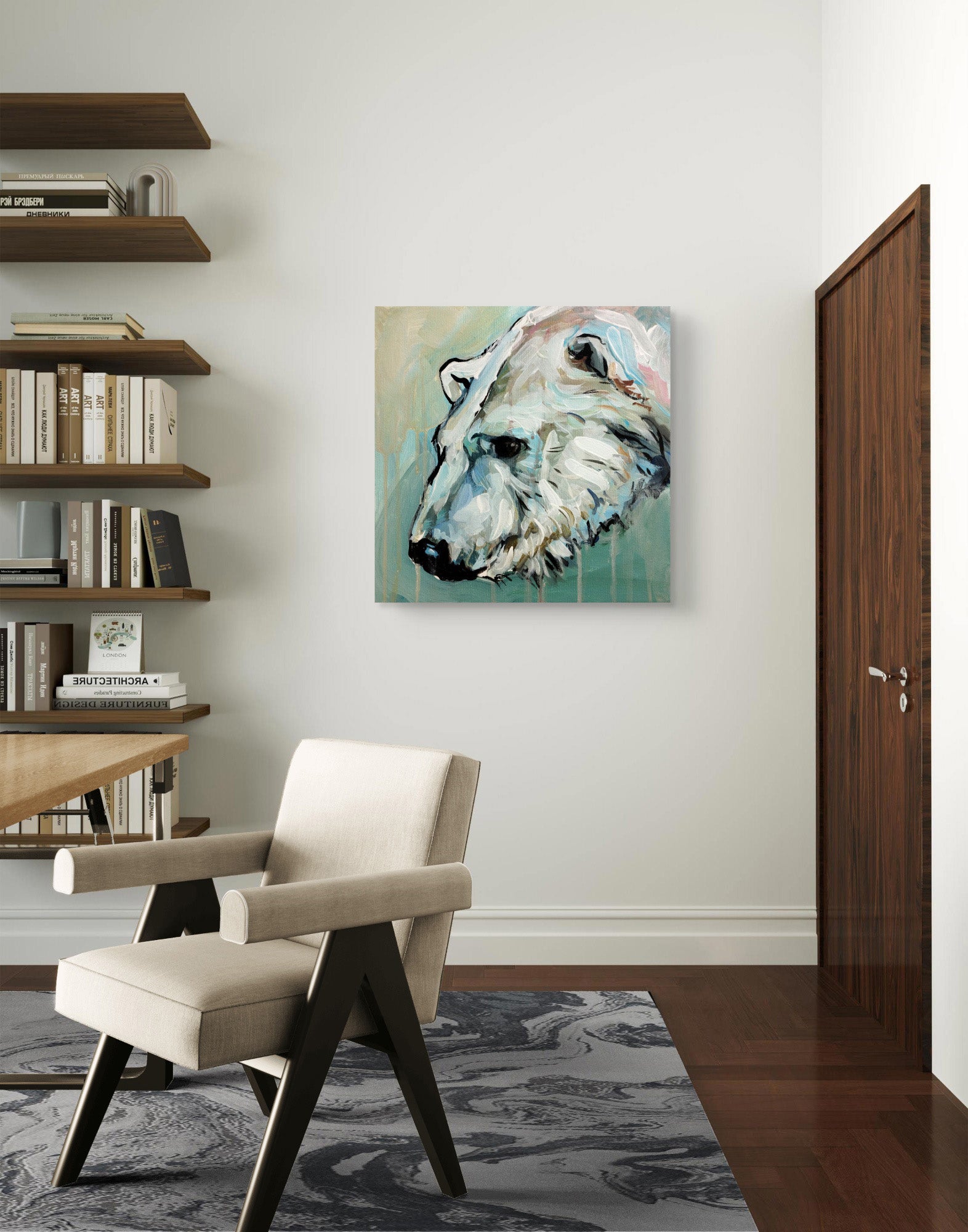 Acrylgemälde Eisbär im modernen Wohnzimmer neben einem Regal und einem cremefarbenen Sessel.