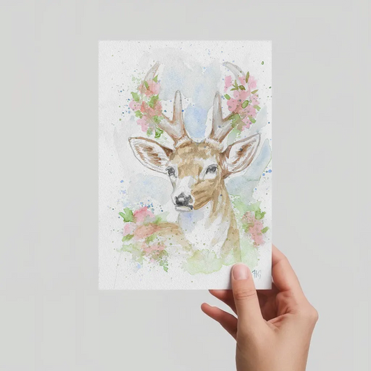 Aquarell Postkarte Rehbock mit Blumenkranz am Geweih, handgemalt, expressive Malweise.