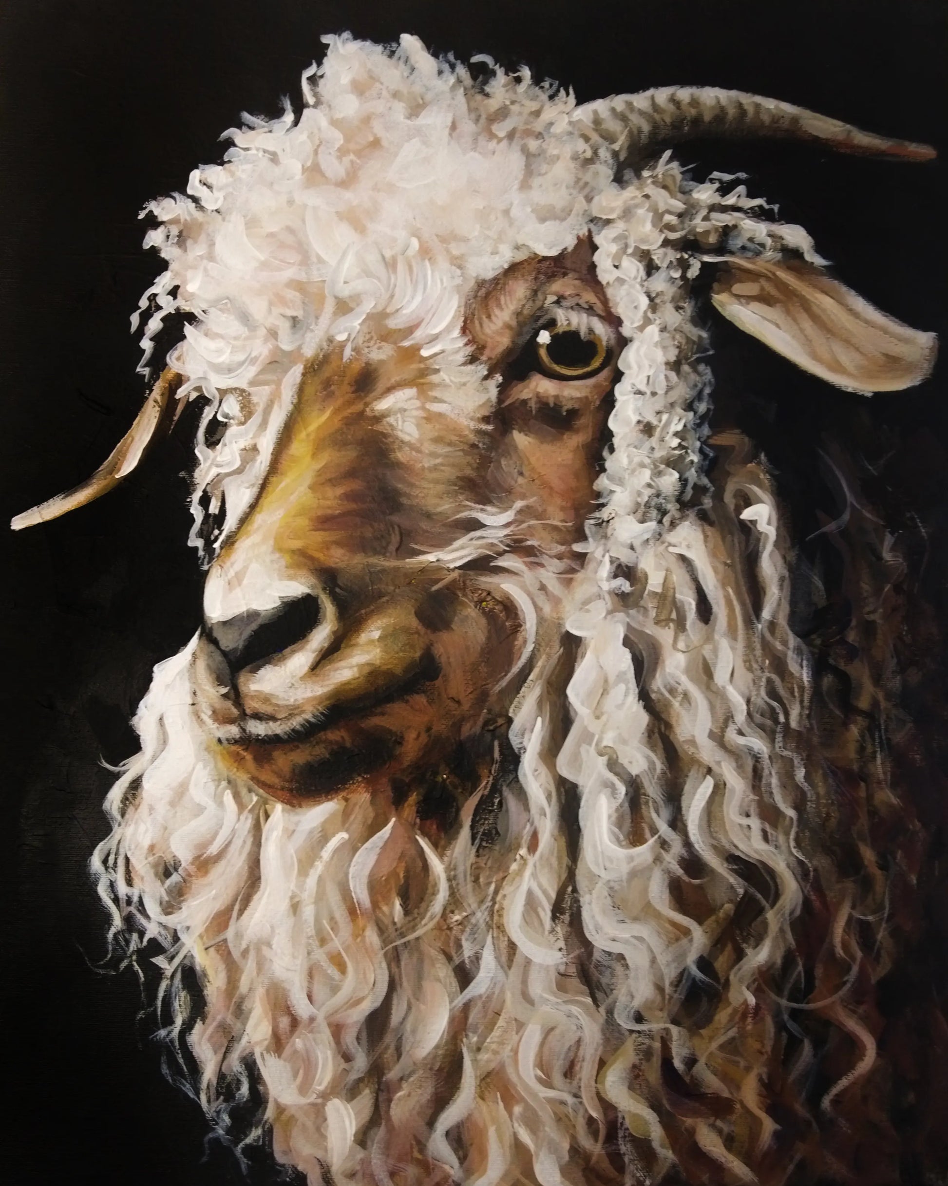 Schafziege Acrylbild auf Leinwand, dunkler Hintergrund, zottiges Fell, modernes Tierportrait für Wohnzimmer