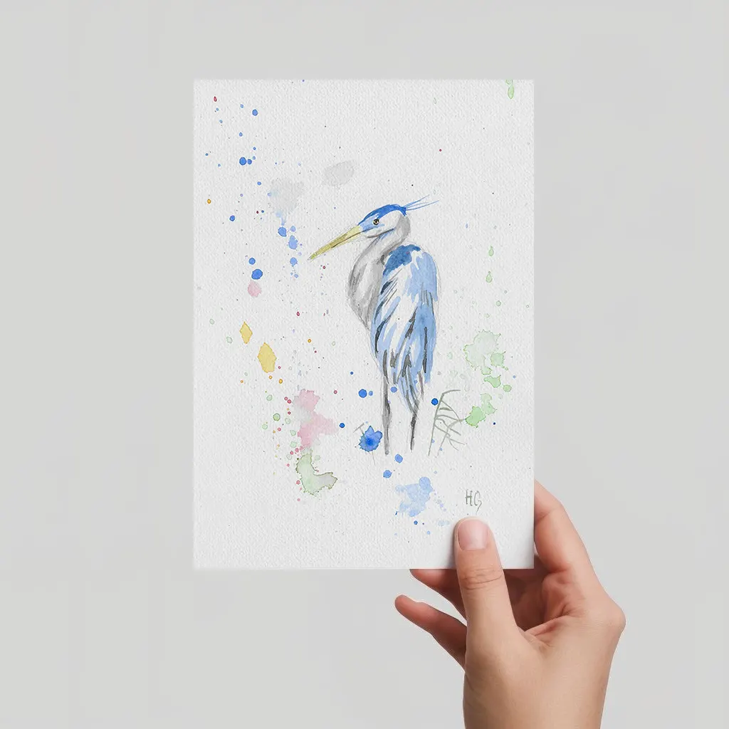 Aquarell Postkarte Graureiher, handgemalt, expressive Malweise mit blauen und grünen Farbspritzern.