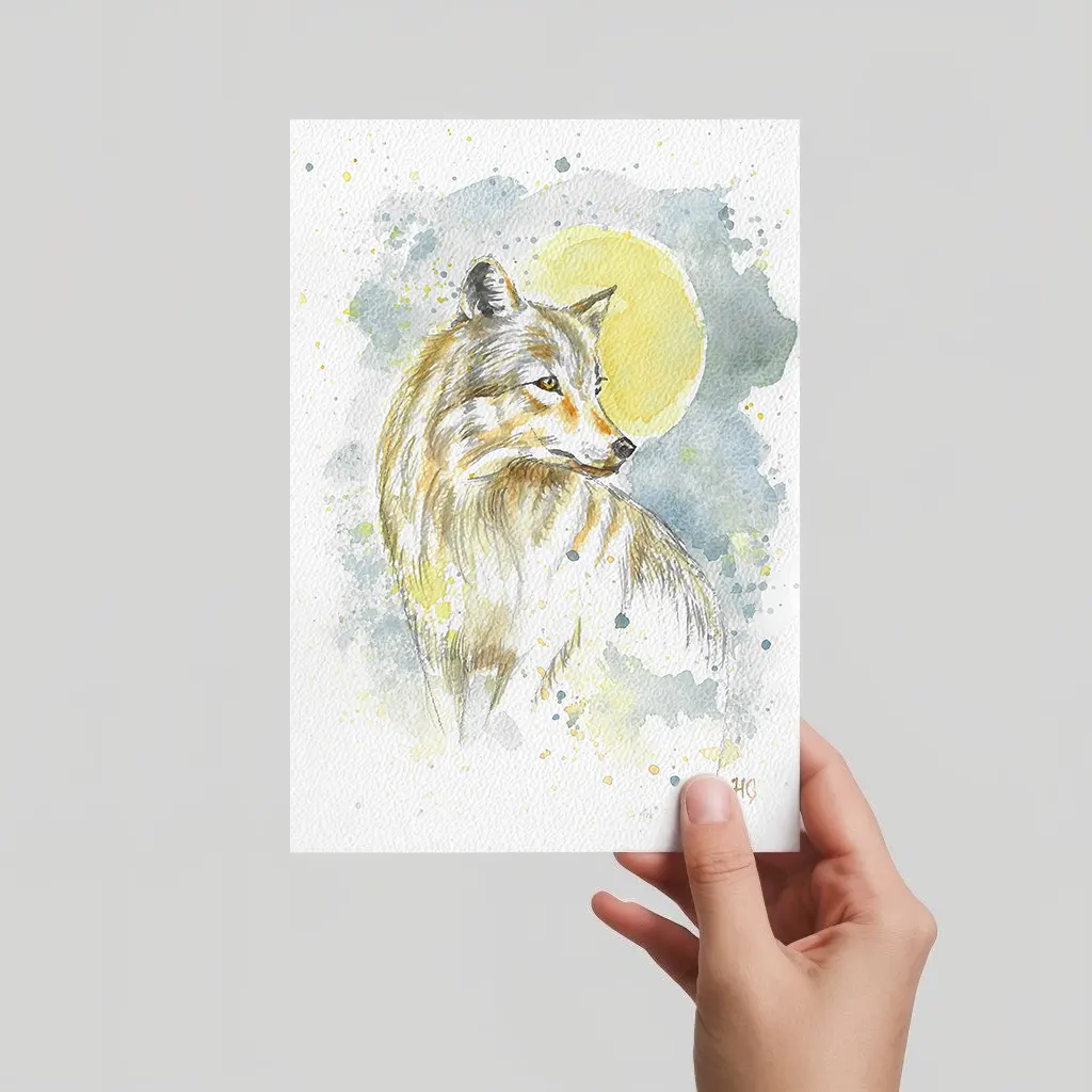 Aquarell Postkarte Wolf vor großem gelbem Mond, handgemalt, expressive Malweise.