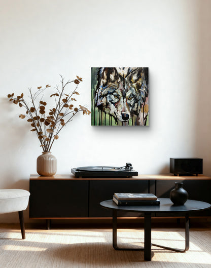 Wolf-Gemälde in Acryl über schwarzem Sideboard mit Plattenspieler im minimalistischen Interieur.